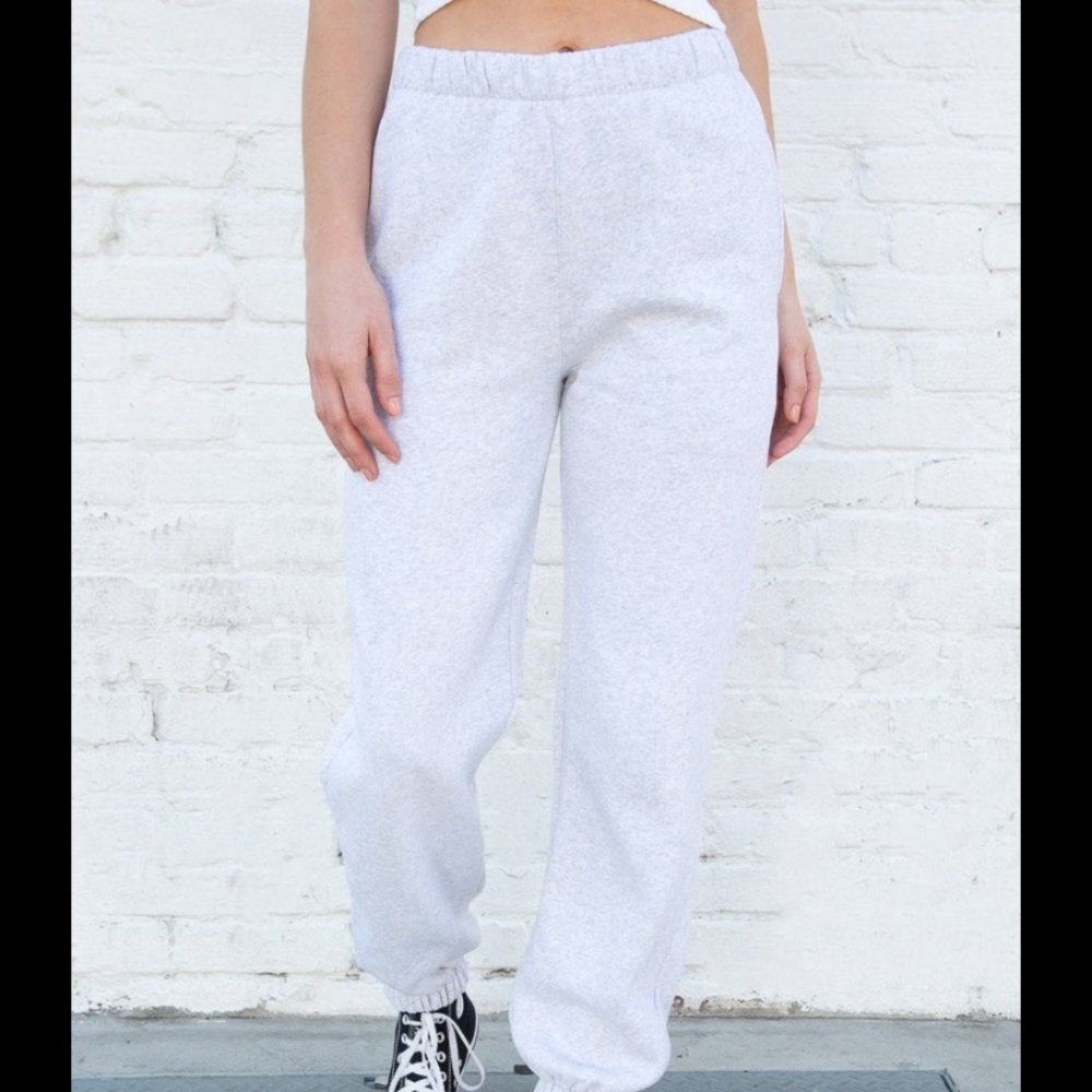 Brandy Melville Light Heather Grey Rosa Sweatpants NWT